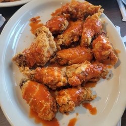 Diamond Jim's and Mrs. Donna's Ole Farm Beef House - Hot wings