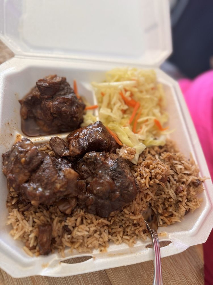 J Shannelle Caribbean food cafe market