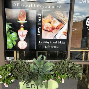 Picasso Moments Bakery - Outside area is super cute! - Bakeries Near Me - Orlando, Florida