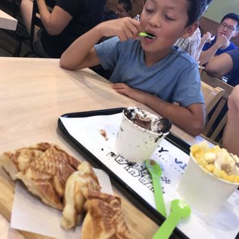 SnowBall RiceBall - Love love love this Nutella taiyaki! - Desserts Near Me - Austin, Texas