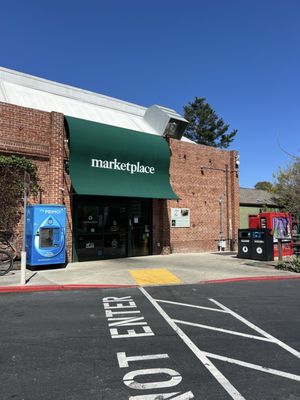 Alameda Marketplace by null