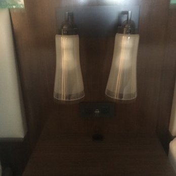 Indianapolis Marriott Downtown - Light - Hotels Near Me - Indianapolis, Indiana