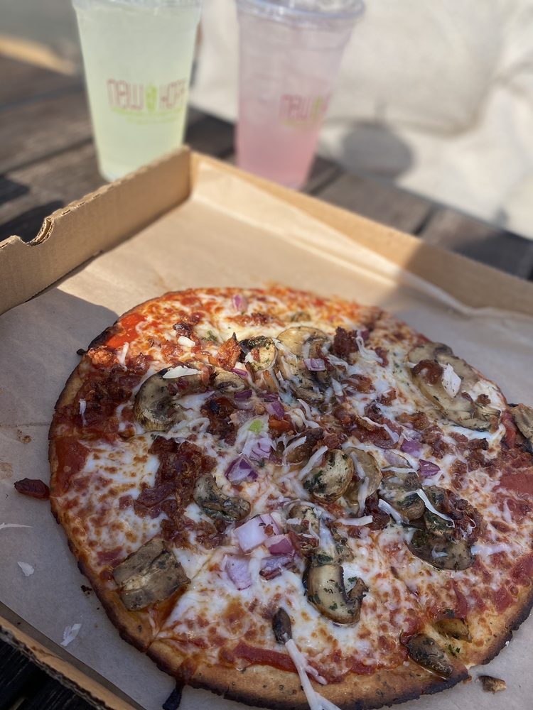 SNAP CUSTOM PIZZA Updated October 2024 54 Photos & 73 Reviews