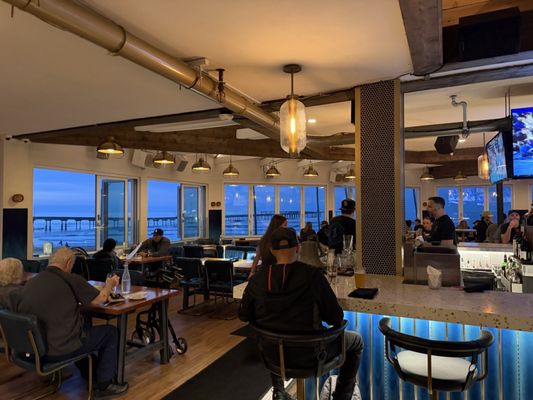 Wonderland Ocean Pub by null