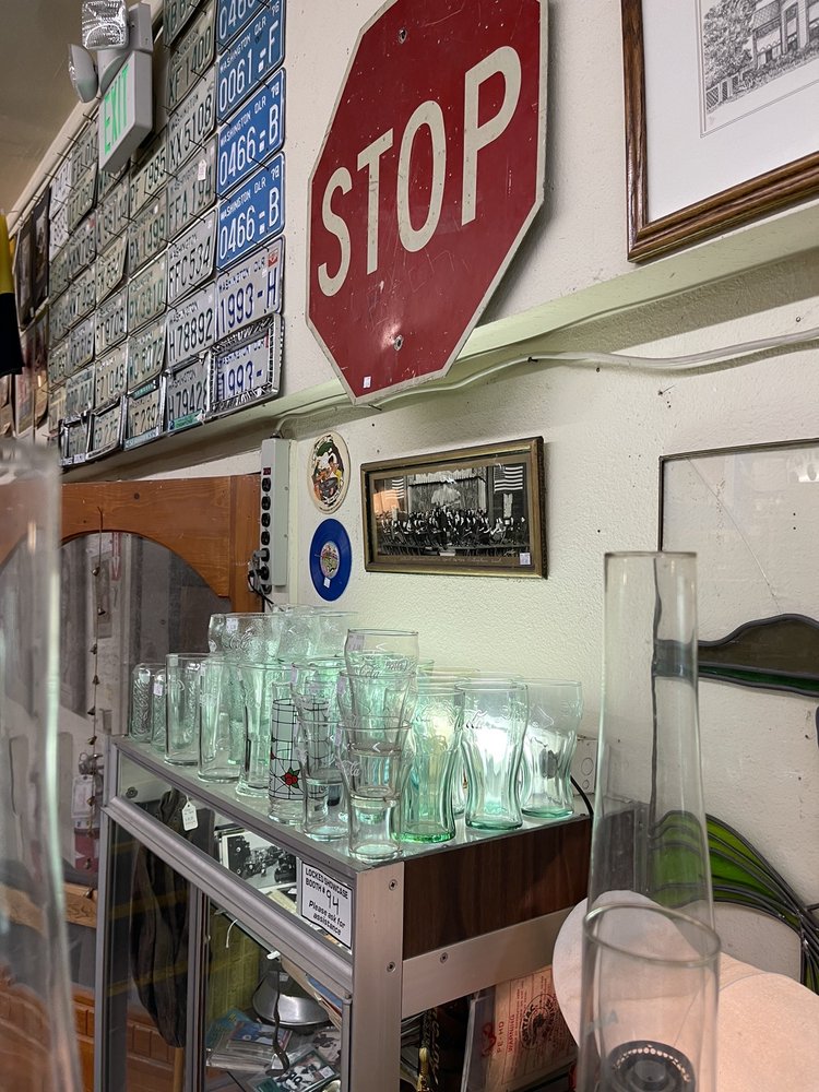 Penny Lane Antique Mall Image