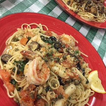 Win-Spuntino - Shrimp and Calamari basil & Chicken Piccata - Italian Near Me - Honolulu, Hawaii