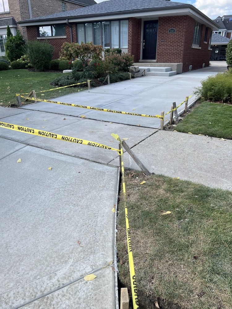 Slide of Ross & Jack's Landscaping