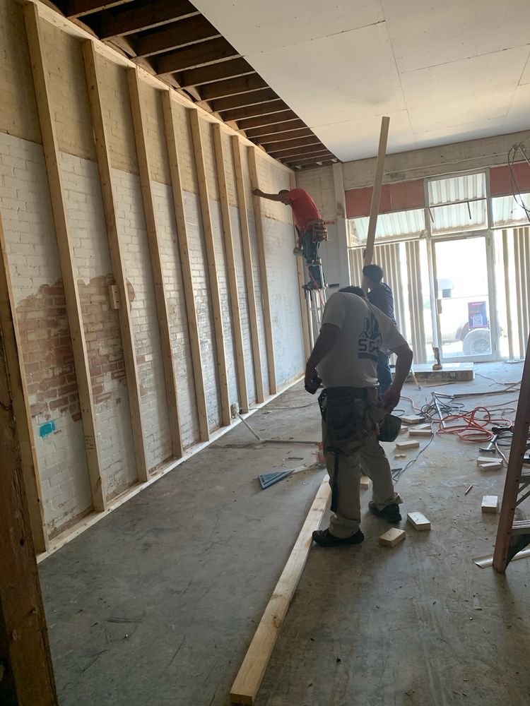 Slide of Sanchez Real Estate Contractor