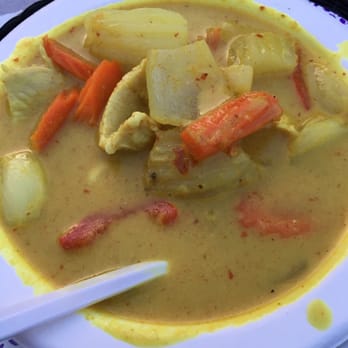 Sky Kitchen - Yellow Curry with Chicken. - Food Stands Near Me - Portland, Oregon