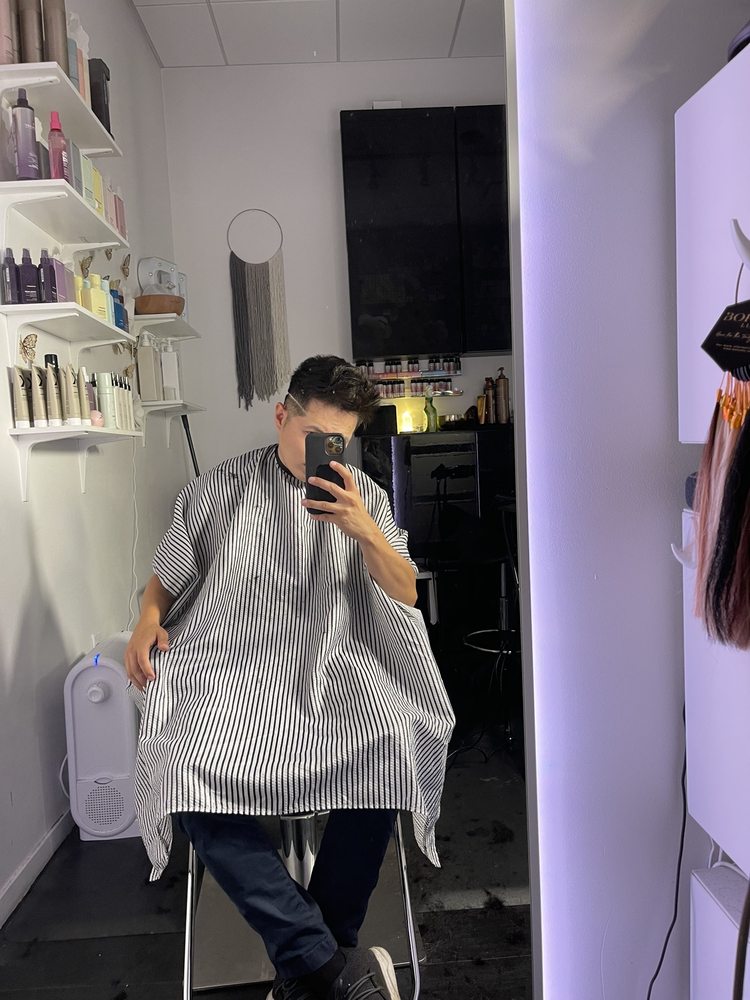 R&R Studio Hair and Make Up