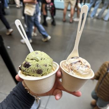Humphry Slocombe - Left: Matcha Cookies and Cream & Secret Breakfast  Right: S'mores - Ice Cream & Frozen Yogurt Near Me - San Francisco, California