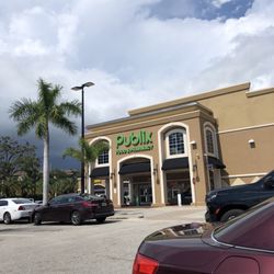 Publix - Sarasota - Exterior