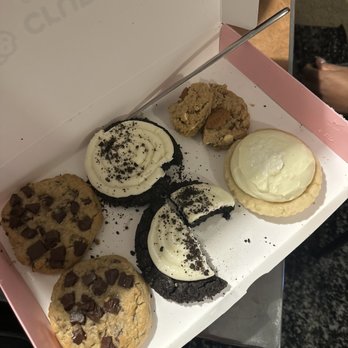 Crumbl - Greenbrier - 6-Pack of cookies. - Bakeries Near Me - Chesapeake, Virginia