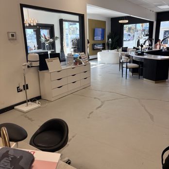 Noire Luxe LA - Salon view - Nail Salons Near Me - Lomita, California Noire Luxe LA - Salon view - Nail Salons Near Me - Lomita, California