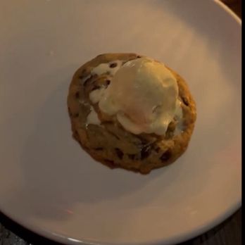 HIDE+SEEK - Restaurant Week Dessert Option featuring a chocolate cookie with Vanilla Ice Cream - New American Near Me - Chicago, Illinois