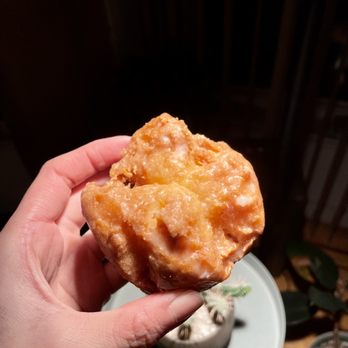 Donut World - Glazed buttermilk donut - Coffee & Tea Near Me - San Francisco, California