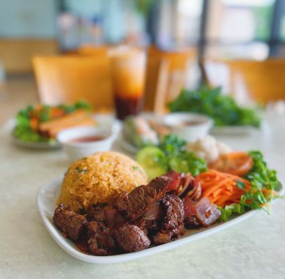 Pho Sai Gon Vietnamese Restaurant by null