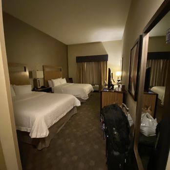 Hampton Inn & Suites Salinas - Hotels Near Me - Salinas, California