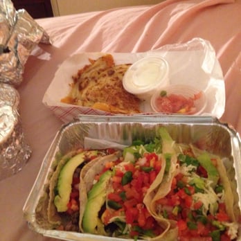 Gueros - Chicken Quesadilla, Fried Chicken Tacos, and Steak Tacos!!! - Mexican Near Me - Brooklyn, New York