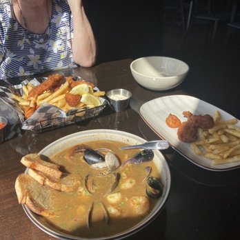 Kicker's - King's Platter and Bouillabase - Seafood Near Me - Morro Bay, California