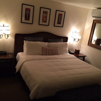 Pavilion Hotel - Small, but clean rooms. No bells or whistles, but has the basics including a small fridge. - Hotels Near Me - Avalon, California Pavilion Hotel - Small, but clean rooms. No bells or whistles, but has the basics including a small fridge. - Hotels Near Me - Avalon, California