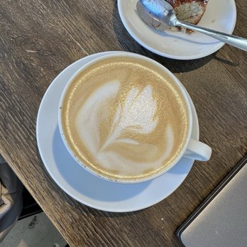 Living Room Coffee Craft - cardamom vanilla latte - Coffee & Tea Near Me - Campbell, California Living Room Coffee Craft - cardamom vanilla latte - Coffee & Tea Near Me - Campbell, California