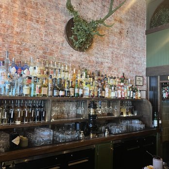 Elk St Tavern - Bar - Wine Bars Near Me - Bellingham, Washington