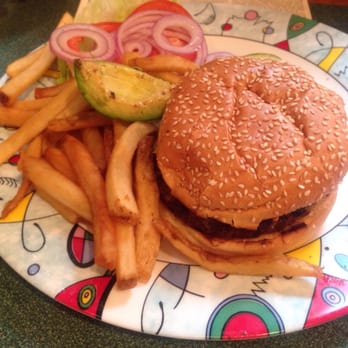 Buck's - $15 avocado burger - American Near Me - Woodside, California Buck's - $15 avocado burger - American Near Me - Woodside, California