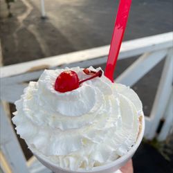 Welch's Dairy Cream - Large sundae