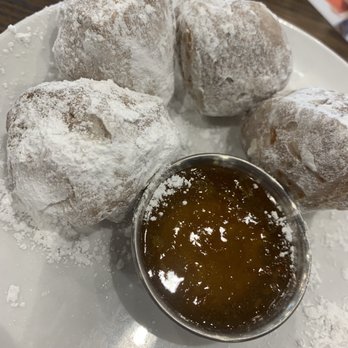 Another Broken Egg Cafe - Biscuit beignets - American Near Me - Indianapolis, Indiana