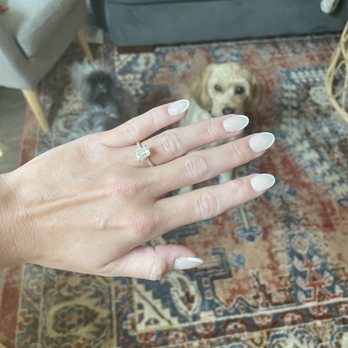Lakeview Nails - Nail Salons Near Me - Chicago, Illinois
