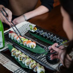 Bash Original Izakaya - Specialty Rolls