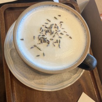 Chateau De Chantilly Cafe - Bakeries Near Me - Chantilly, Virginia