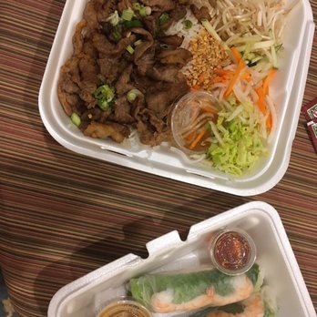 Pho Tasty - Lemon grass chicken and Guoi Cuon - Vietnamese Near Me - Indianapolis, Indiana