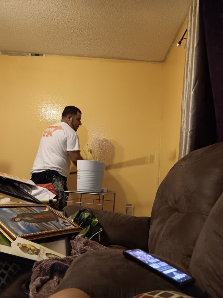 Slide of Rubén Landscaping & Construction