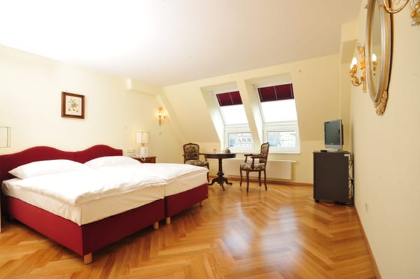 Hotel Regina by null