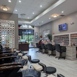 Lacquer Nail Spa