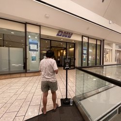 MAC Cosmetics - Dmv in the mall