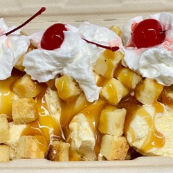 Burger Madness - Monroe - Cheesecake sundae.