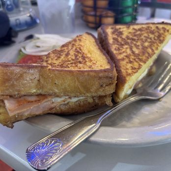 Harry's Diner - Monte cristo - Diners Near Me - Sheboygan, Wisconsin