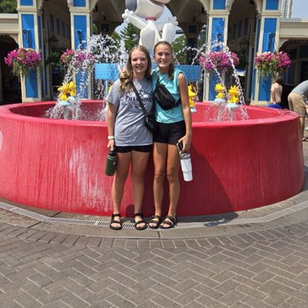 Valleyfair - Me and my friend - Amusement Parks Near Me - Shakopee, Minnesota