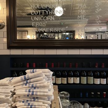 Neptune Oyster - Seafood Near Me - Boston, Massachusetts
