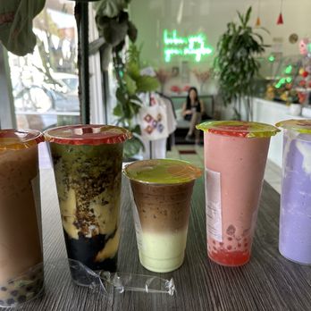 4Seasons Tea Cafe - Earl Grey Milk Tea, Matcha Oreo Creme Brulee, Pistachio Latte, Strawberry Banana Smoothie, Taro Hurricane - Bubble Tea Near Me - Anaheim, California