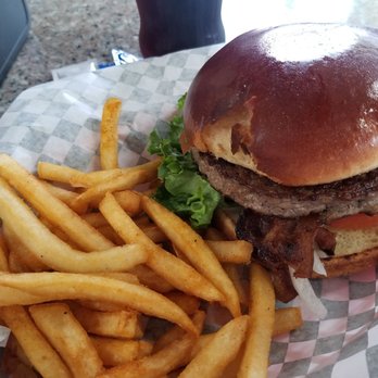 The Grill & Deli - Bacon burger - Delis Near Me - San Diego, California The Grill & Deli - Bacon burger - Delis Near Me - San Diego, California