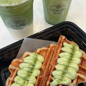 Cafe Du Bliss - Banana Matcha & Matcha Croffle - Cafes Near Me - Austin, Texas