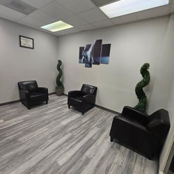 Advanced Foot Center - Waiting room