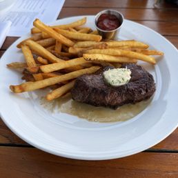 Filet Mignon Steak Frites
