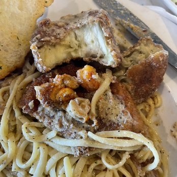 Frenier Landing - Y'all see any type of stuffing with crabmeat. And those high key sliced eggplant...the bread served with dishes was soooo HARD - Cajun/Creole Near Me - LaPlace, Louisiana