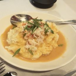 Lobster GARLIC MASHED POTATOES WITH LOBSTER  Was dry and tasted horrible!!