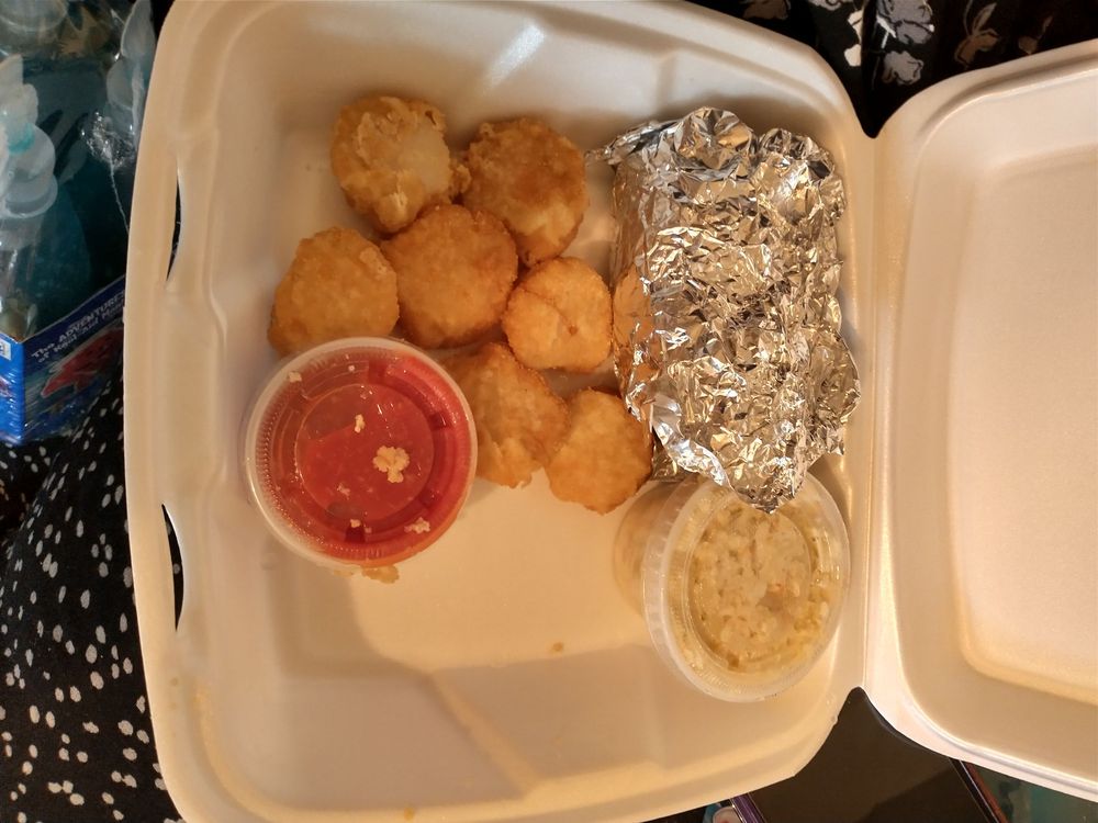 THE FISH BOAT Updated September 2024 13 Reviews 544 Main St